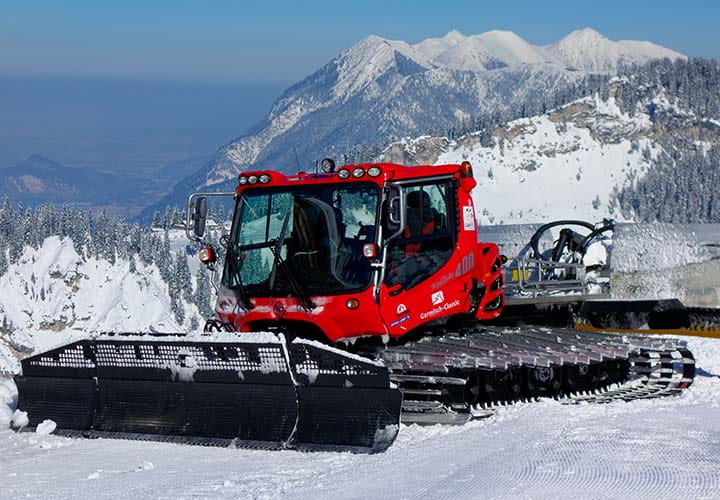 Dameuses à neige de Mitas