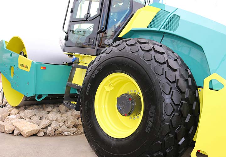 Pneus de chantier Mitas