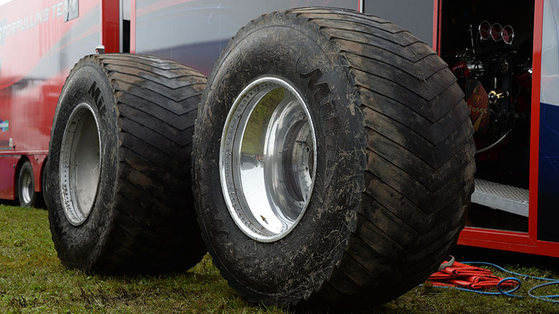 Tractor-Pulling-in-Brande-06-s