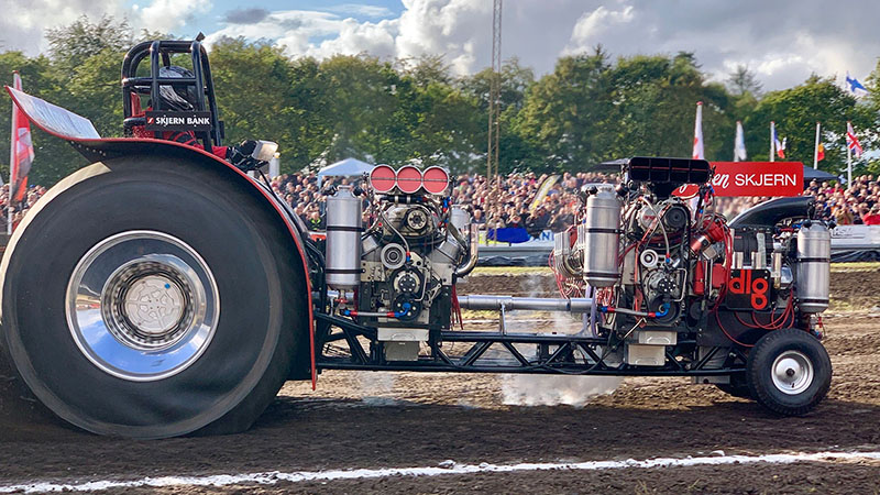 Tractor-Pulling-in-Brande-07-s