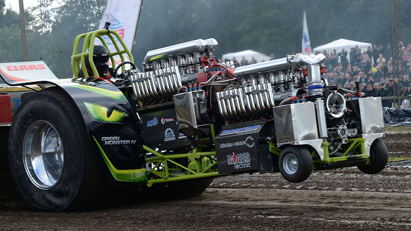 Tractor-Pulling-in-Brande-11-s